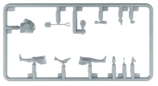 1/48   GERMAN & ITALIAN PILOTS WITH DAL SOLDIERS. NORTH AFRICA