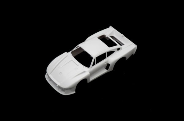 1/24   PORSCHE 935 BABY