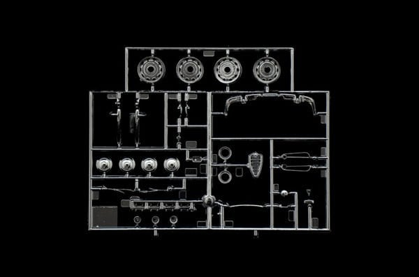 1/24   ALFA ROMEO GIULIETTA SPIDER 1300
