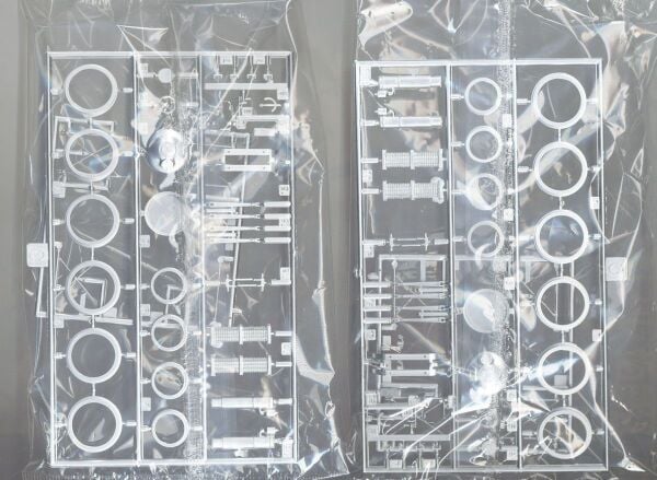 1/50 Electric Locomotive EF18