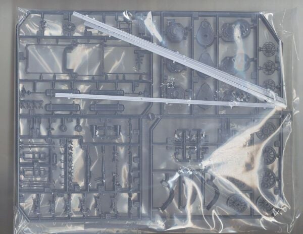 1/50 Electric Locomotive EF18