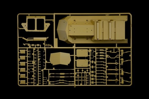 1/35   LAV-AT