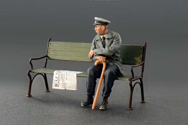 1/35 GERMAN SITTING SIVILIANS (1930-1940)