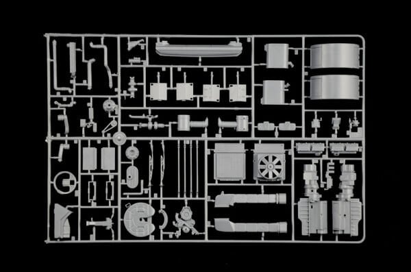 1/24 Renault AE500 Magnum