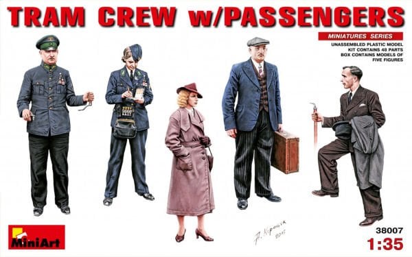 1/35 TRAM CREW w/PASSENGERS