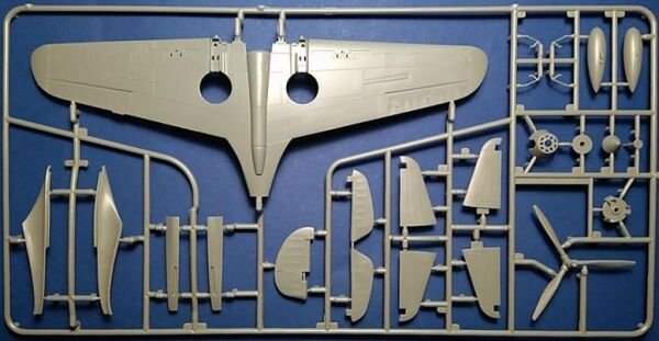 1/48 Curtiss P-40B Warhawk