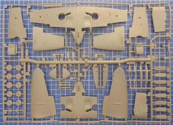 1/48  Supermarine Seafire F.XVII (YENİ KALIP)