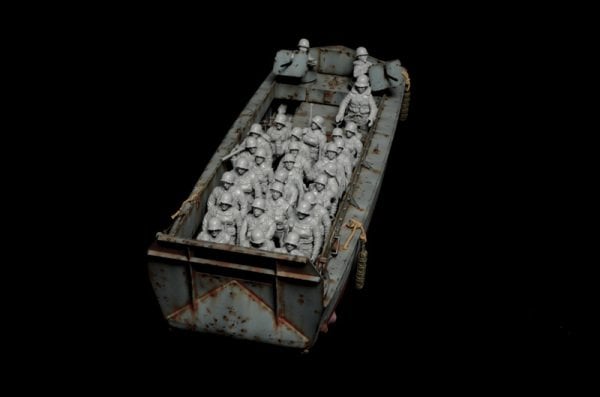 1/35   LCVP with U.S. INFANTRY