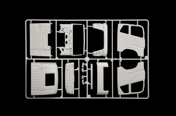 1/24 Volvo FH16 Medium Roof