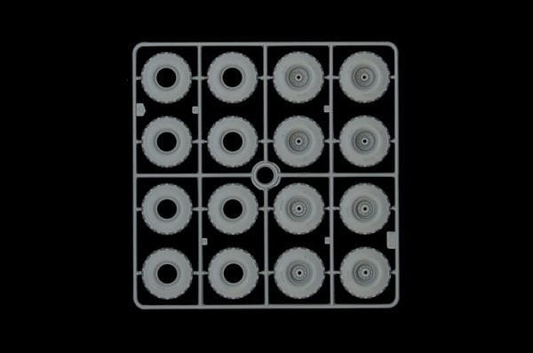 1/35  HEMTT Gun Truck